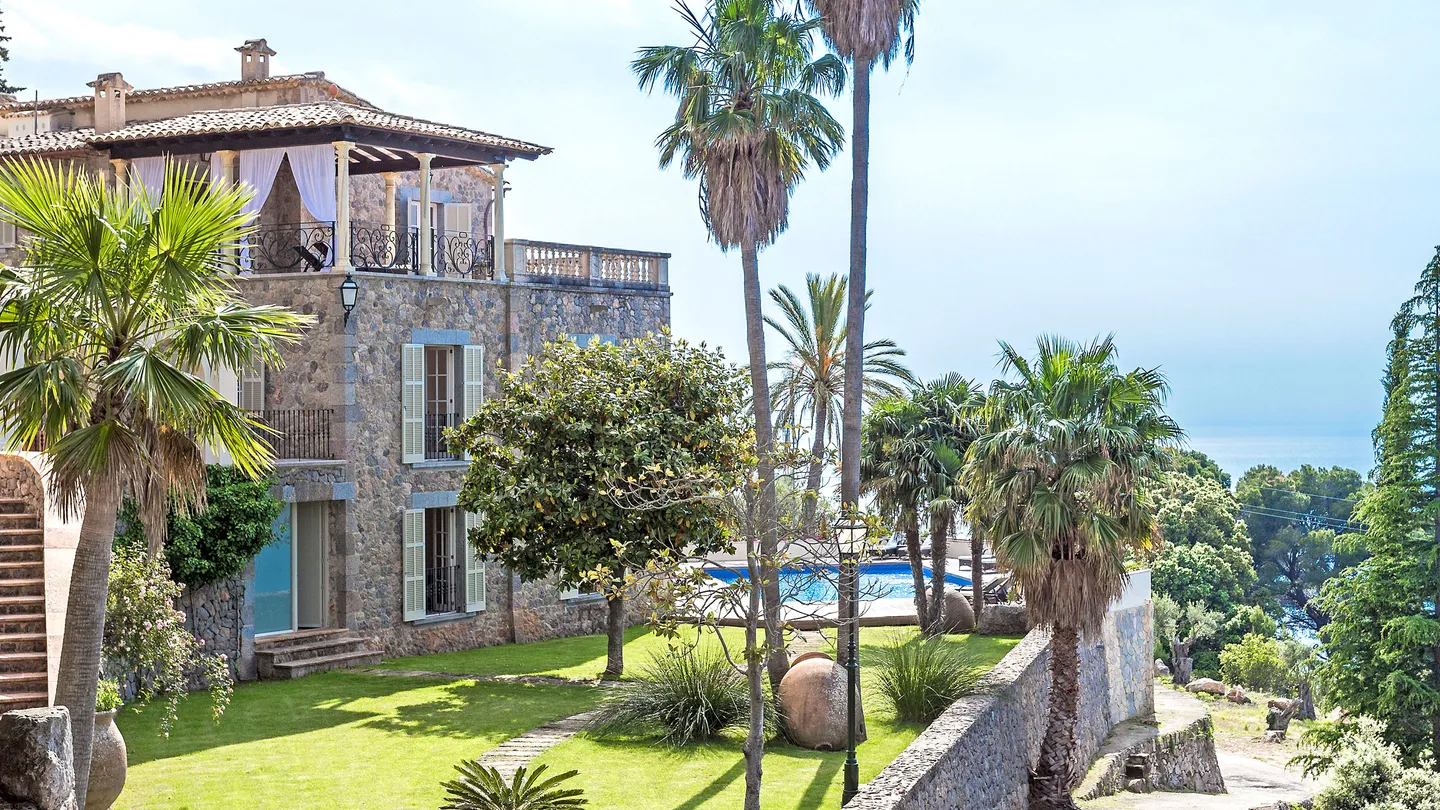 BUY OFF-MARKET LUXURY HOMES